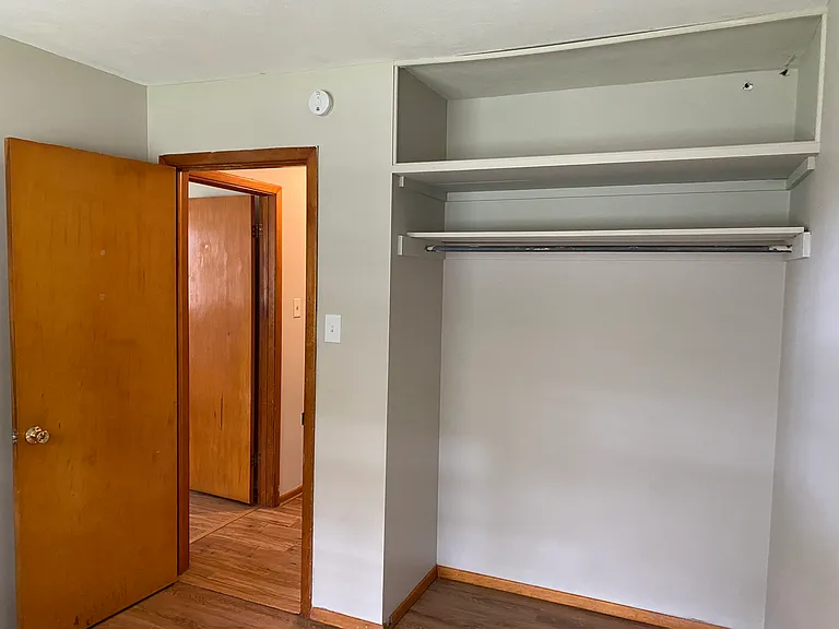 1411 Hartford Rd — Photo 10