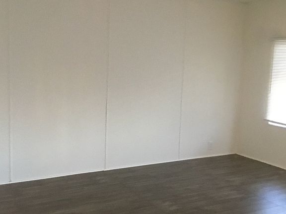 2nd image of 450 San Mateo Cir