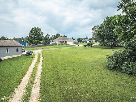 5th image of 10375 Summerfield Dr