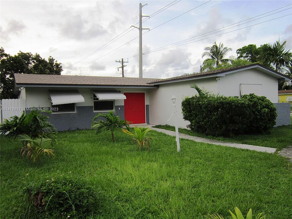 1st image of 1391 NE 158th St
