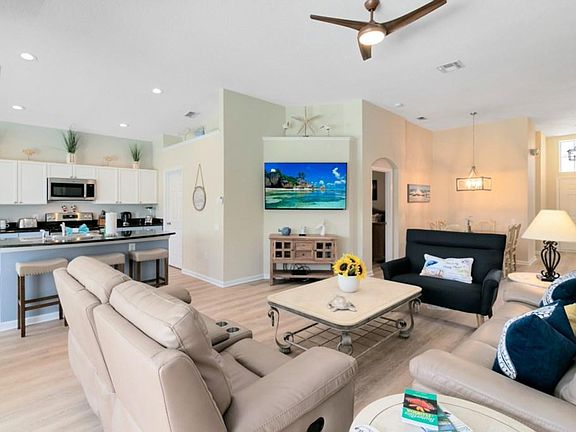 3rd image of 8156 Sun Palm Dr #Id1042216p