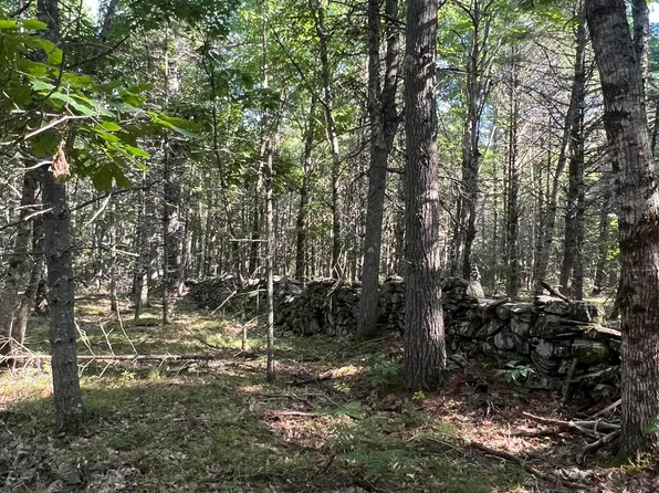 401 W Neck Road, Nobleboro, ME 04555