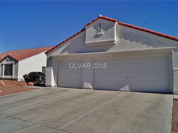 2nd image of 4648 Mountain Tree St