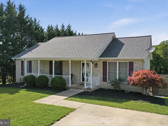 5th image of 1503 Country Brook Rd