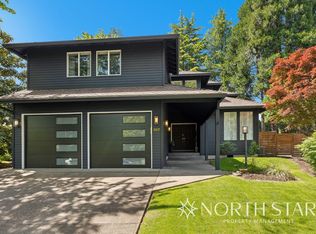 397 Livingood Ln, Lake Oswego, OR 97034