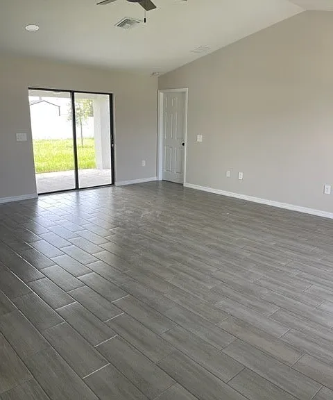 4535 San Antonio Ln — Photo 2