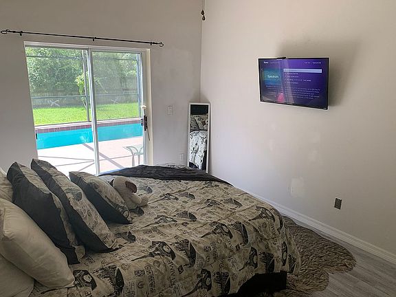 2nd image of 3052 Stillwater Dr