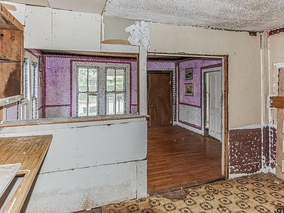 5th image of 607 N Rainey St