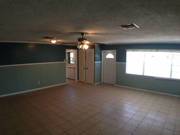 2nd image of 2504 Hollis Dr