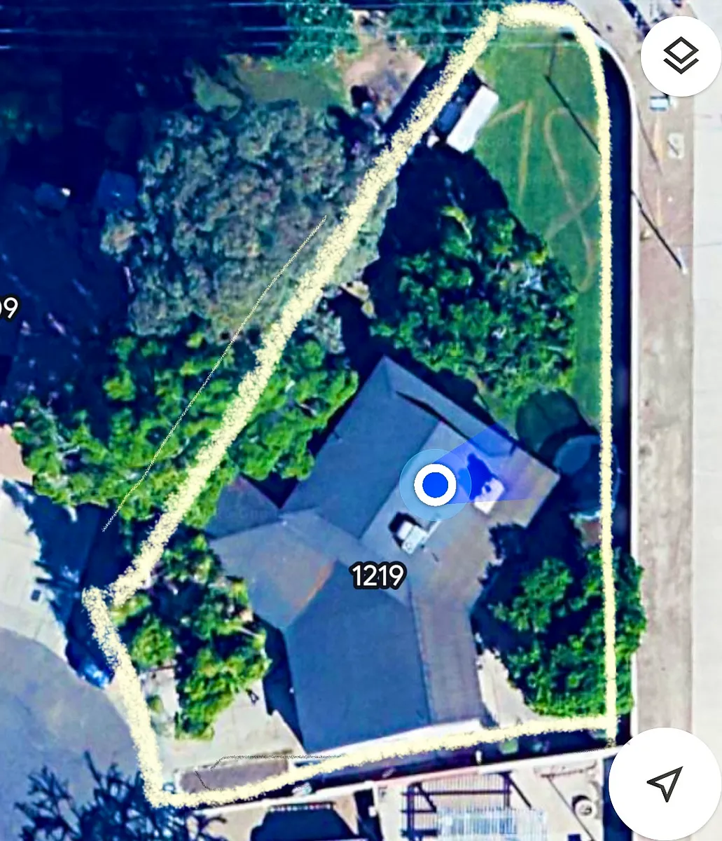 Building Photo - 1219 S 40th Dr