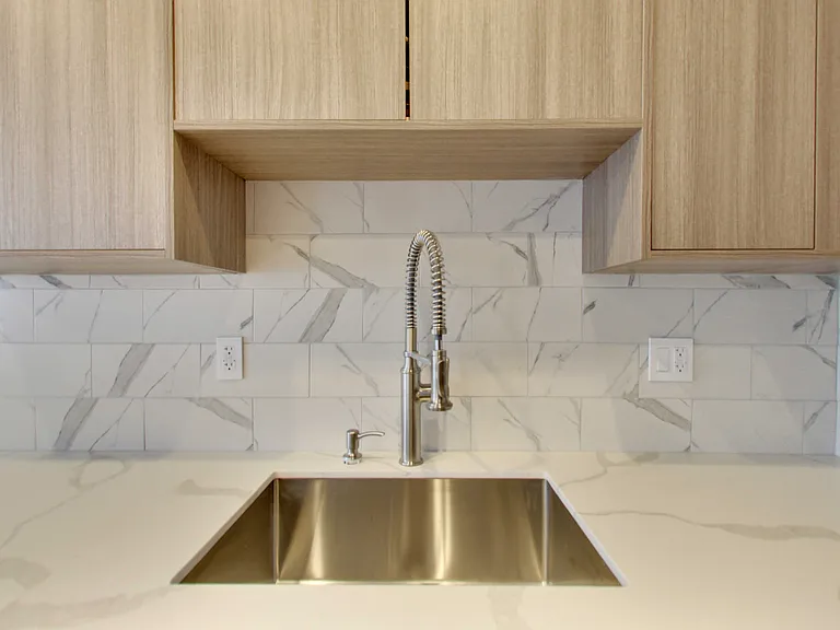 1050 Pine St #4 — Photo 3
