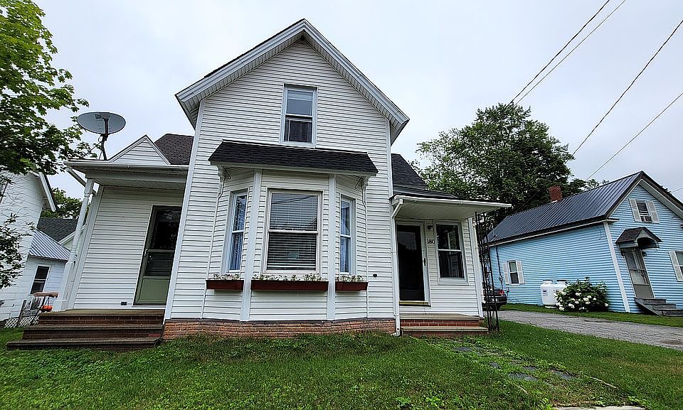 1st image of 180 4th St
