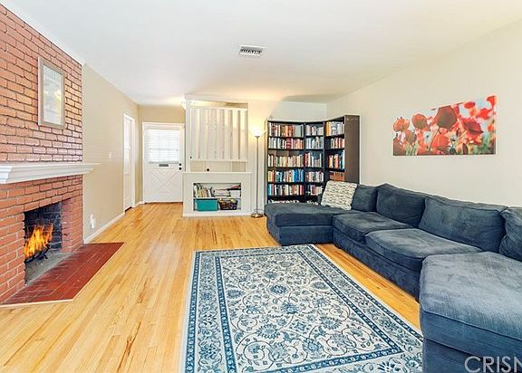 5th image of 8939 Yolanda Ave