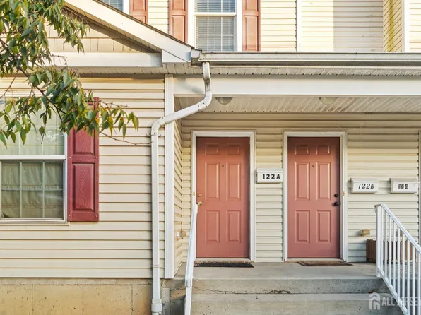 122 Remsen Ave #A, New Brunswick, NJ 08901