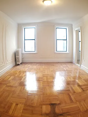 Rented by Roberto Guilbet, LREB | media 9