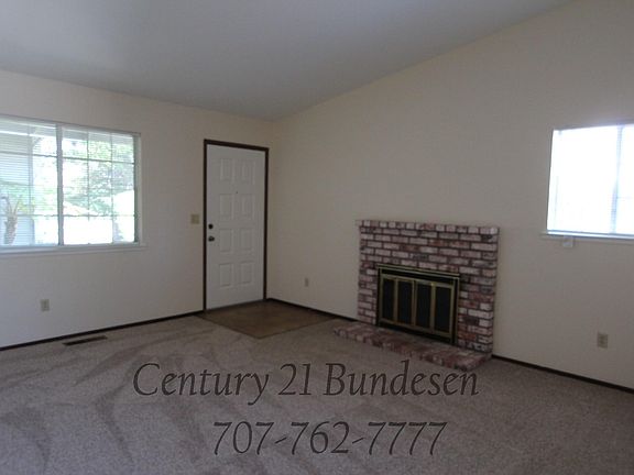 3rd image of 20 Caulfield Ct