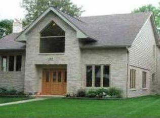 340 N Highview Ave, Elmhurst, IL 60126