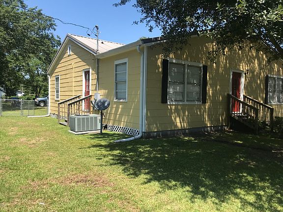 2nd image of 1923 12th St