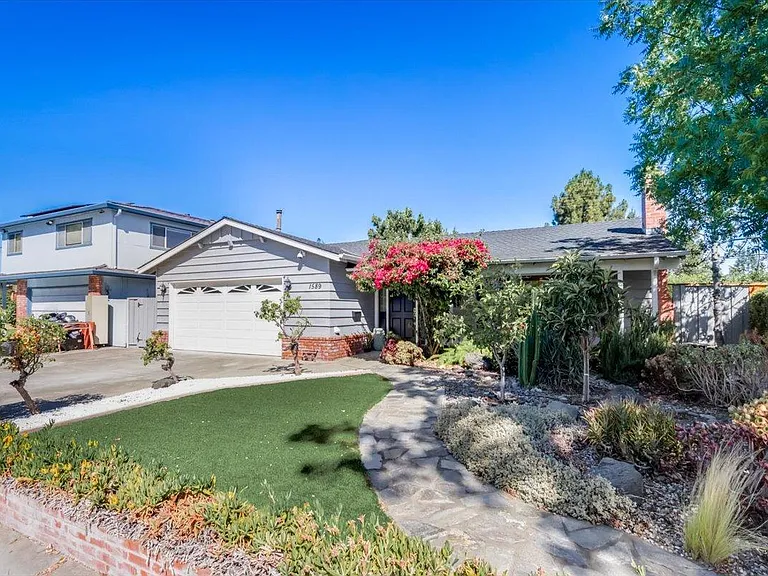 1589 Saint Regis Dr — Photo 33