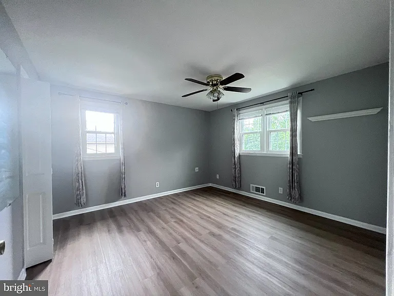 8407 Thornton Rd — Photo 18