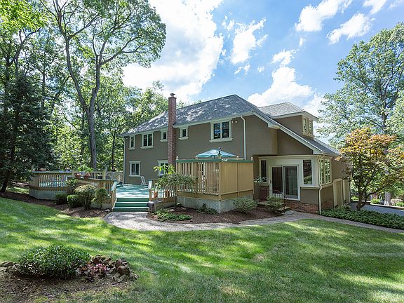 2nd image of 80 Glen Eagles Dr