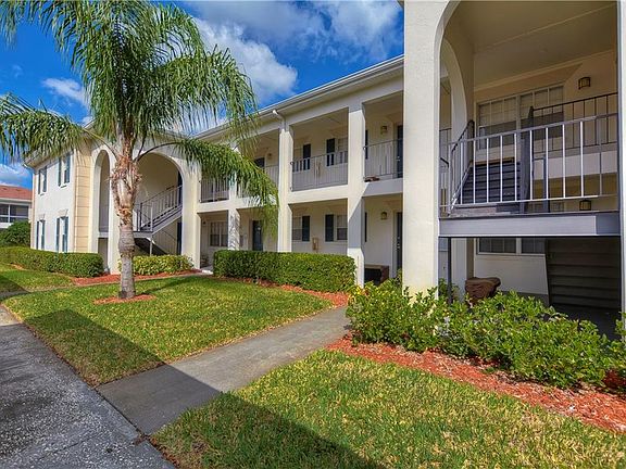 3rd image of 10332 Carrollwood Ln APT 91