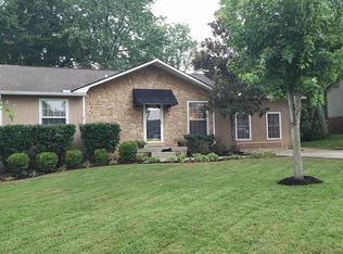 122 Cedarcrest Dr, Hendersonville, TN 37075