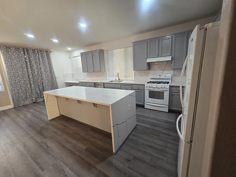 8178 Kayleen Ct — Photo 24