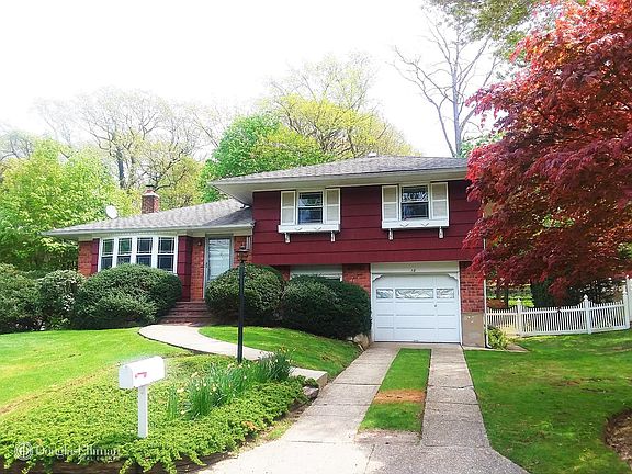 2nd image of 18 Jameson Ct