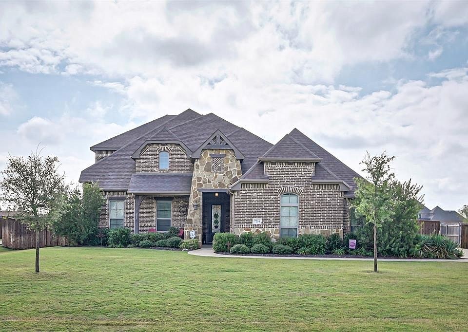 1st image of 7204 Sussex Ln