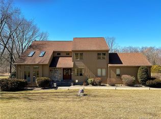 226 Rye St E, Broad Brook, CT 06016