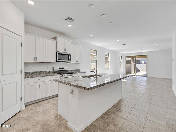3rd image of 18820 N Conquistador Drive