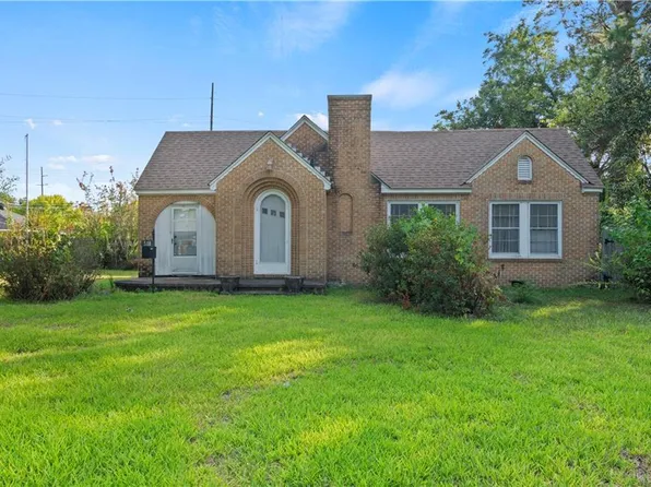 518 Park Place Dr, Alexandria, LA 71301