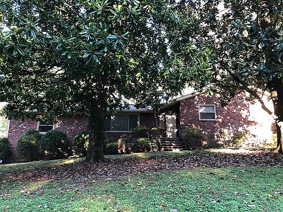 3rd image of 199 Palisades Dr