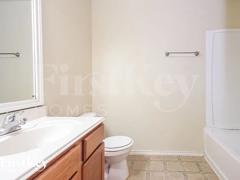 7919 Raven Creek Ln — Photo 11