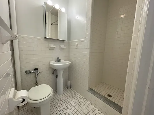 Rented by Argo Residential | media 4