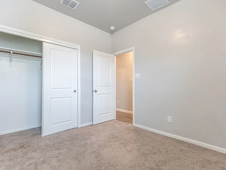 3923 Ivy Path — Photo 16