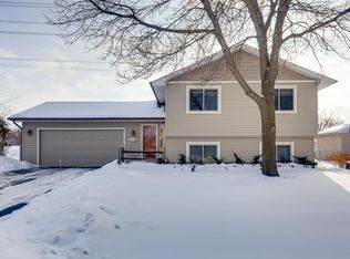 9538 Teakwood Ln N, Maple Grove, MN 55369