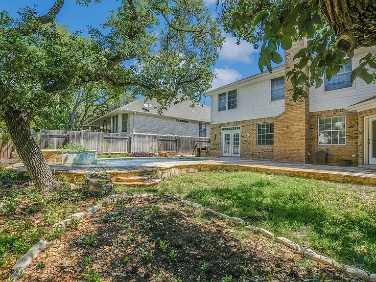 9934 Barbrook Dr — Photo 13