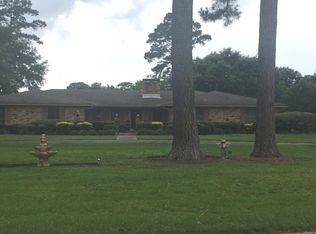 386 Lakewood Dr, Center, TX 75935