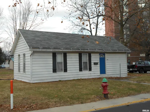 342 W Piper St, Macomb, IL 61455