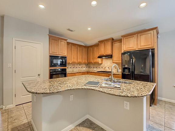 3rd image of 11705A Cherisse Dr