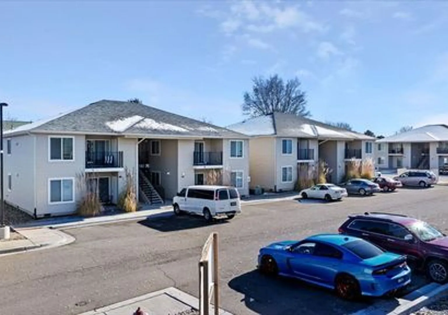 263 Robbins Ave — Photo 1