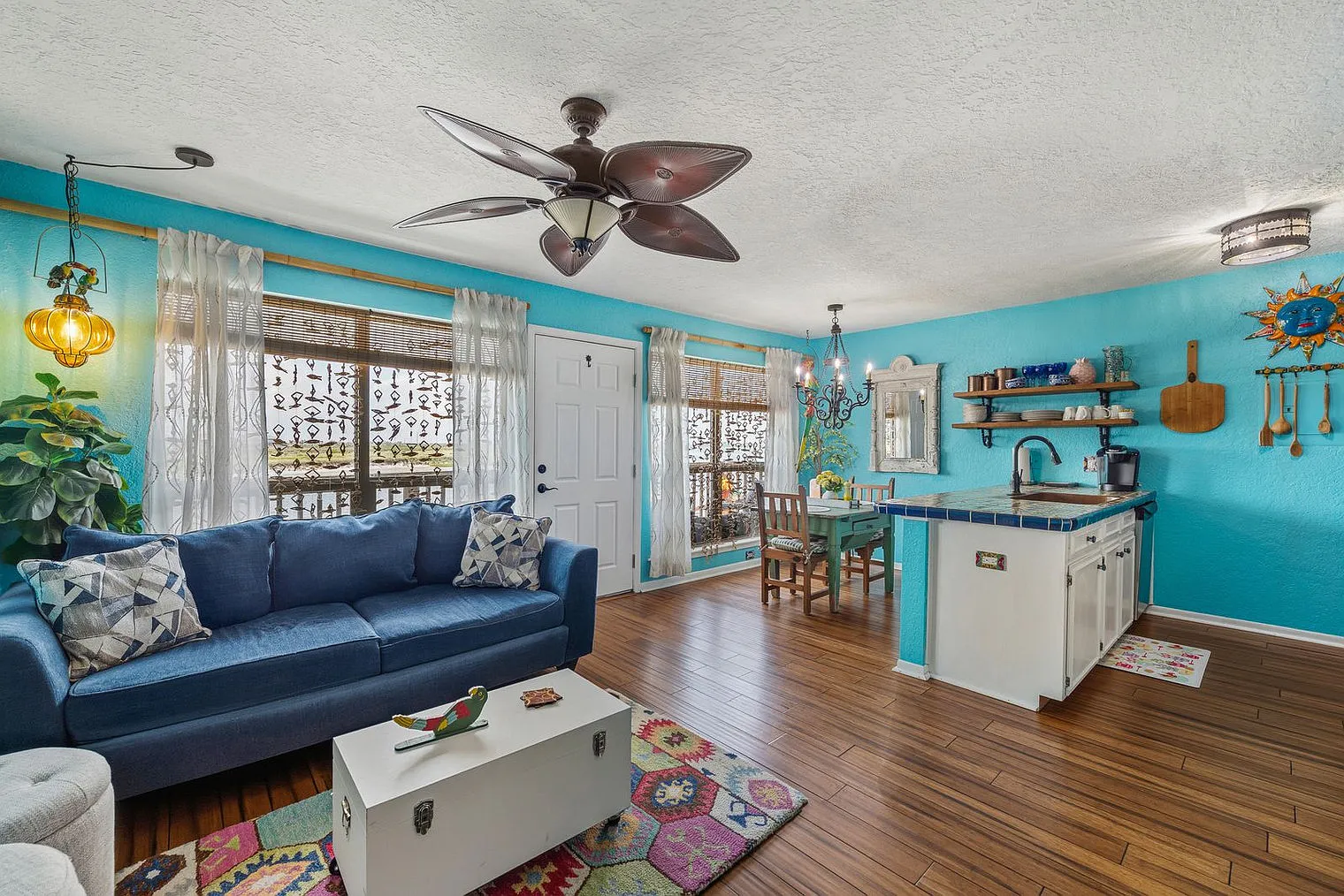 1 bed, 1.0 bath, 6458 sqft, $2,027 — Photo 1