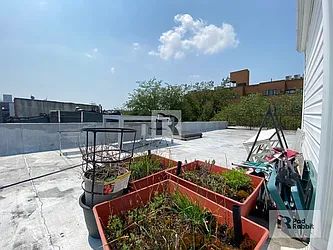 Rented by PadRabbit LLC