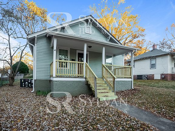2nd image of 411 Ross Ave
