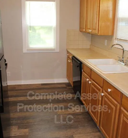 7326 Taft St — Photo 6