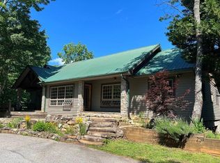 1717 Fork Creek Rd, Saluda, NC 28773