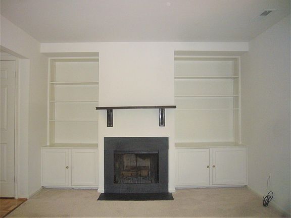 5th image of 4811 Chevy Chase Dr
