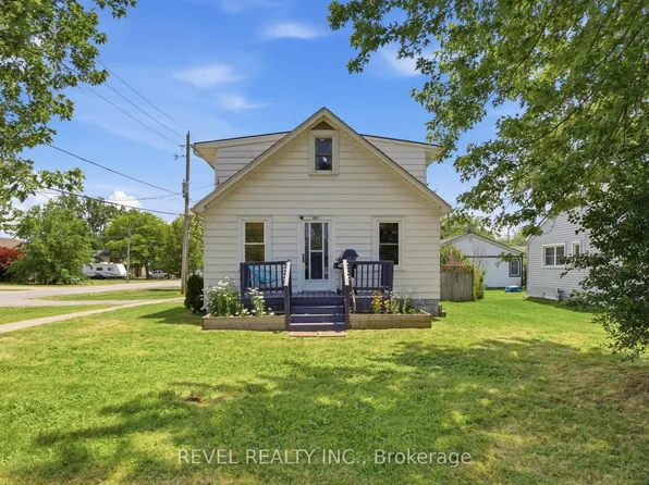 1217 Orchard Ave, Fort Erie, ON L2A 3C8
